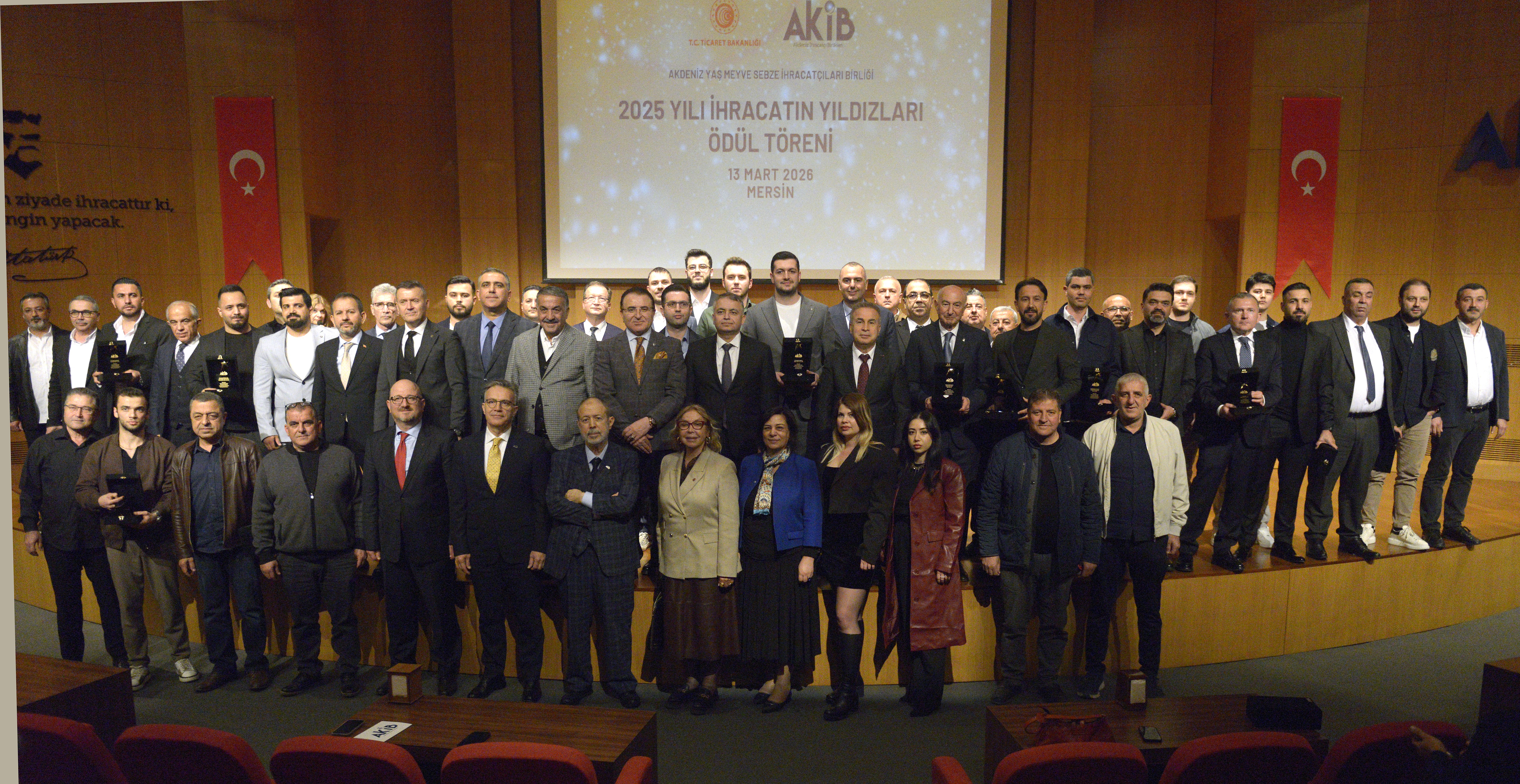 Yaş Meyve Sebze İhracatının Yıldızları Mersin'de Ödüllendirildi